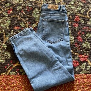 Stradivarius mom slim jeans size 2